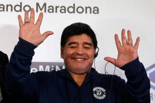 Maradona Harapkan Bantuan Tuhan Hentikan Pandemi Corona