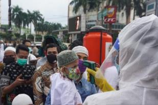 Di Beberapa Daerah Salat Idul Fitri Berjamaah dengan Mengikuti Protokol Kesehatan