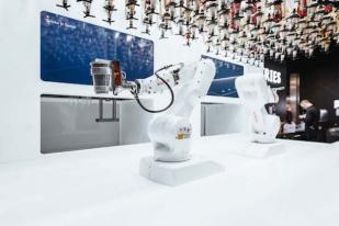 Gaya Hidup Pasca Pandemi, Islandia Gunakan Robot Bartender