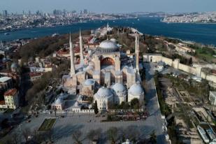 Mosaik Tokoh Kristen di Hagia Sophia Akan Ditutup Ketika Umat Muslim Shalat