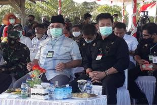 Mentan Minta Perbankan Permudah Petani dapat Kredit