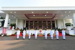 Tim Sabang Kibarkan Merah Putih di Istana Merdeka