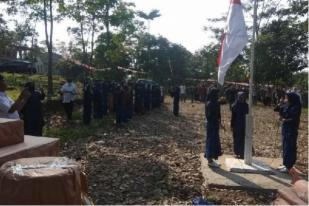 Warga Badui Gelar Upacara HUT RI di Kaki Gunung Kendeng