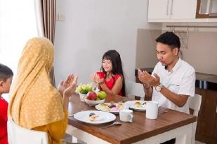 Tips Kenalkan Puasa pada Anak