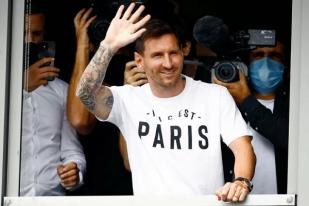 Messi Tiba di Paris, Bergabung dengan PSG