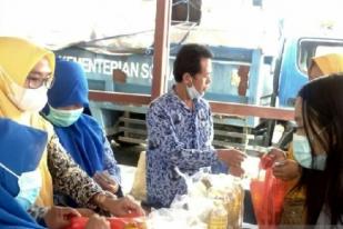 Operasi Pasar Bekasi Siapkan 20.000 Liter Minyak Goreng