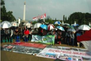 GKI Yasmin dan HKBP Filadelfia Terus  Berjuang dengan Terus Beribadah di Seberang Istana