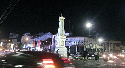 Pemkot Akan Perbaiki Taman Tugu Yogyakarta