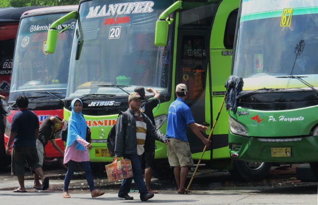 Terminal Lebak Bulus Tampak Normal Setelah Pembatalan Penutupan