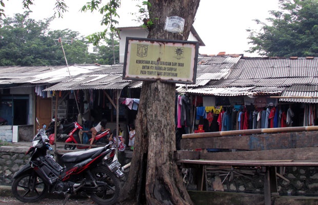 Sampah Jakarta: Lagi, Raut Sampah di TPS Bantaran Sungai