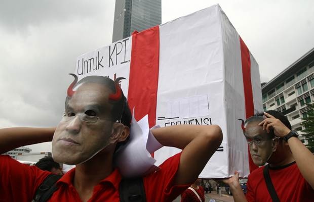 Unjuk Rasa Mendesak Stasiun TV Netral