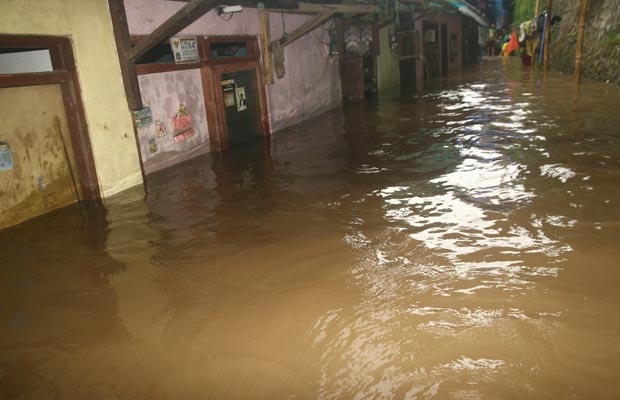 Puluhan Rumah di Pejaten Timur Terendam Banjir