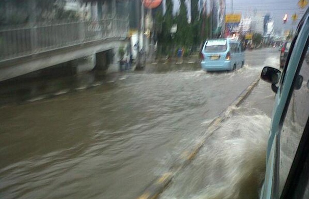 Beberapa Ruas Jalan di Jakarta Selasa Pagi Kembali Tergenang