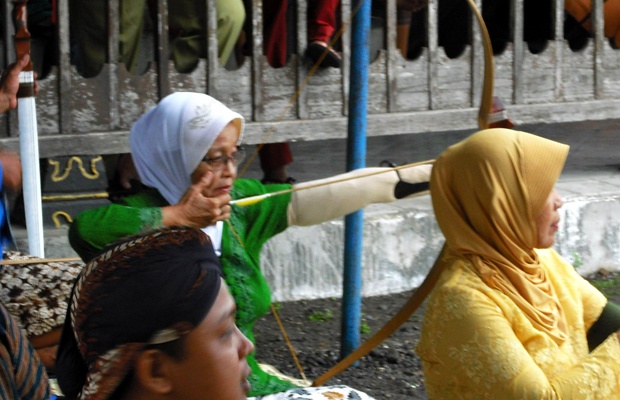 Srikandi Mataram di Jemparingan