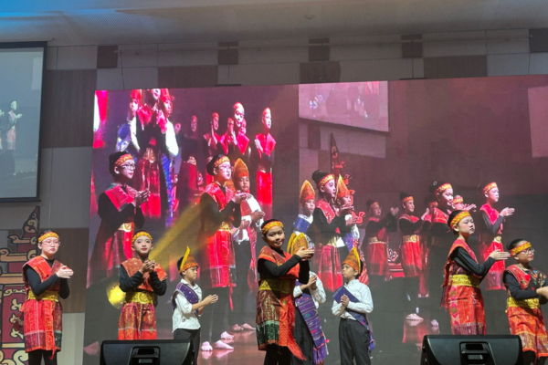 Pesta Budaya dan Talenta: SDK PENABUR Summarecon Bekasi Mengguncang Panggung dengan "Harmony in Diversity"