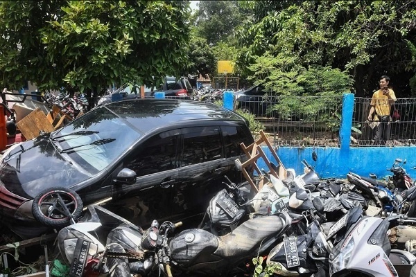 Banjir di Sejumlah Wilayah di Jakarta, Jawa Barat dan Banten