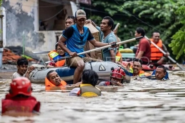 Banjir di Sejumlah Wilayah di Jakarta, Jawa Barat dan Banten