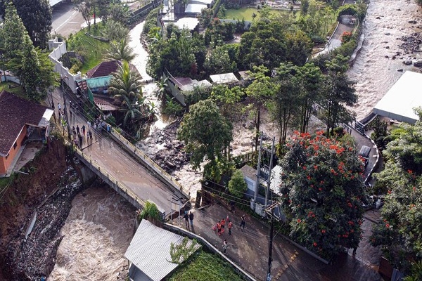 Semua Wilayah Sungai di Jawa Barat Ditertibkan untuk Cegah Banjir