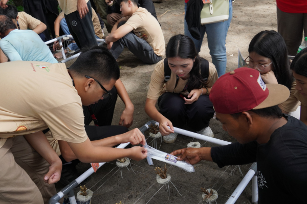 Spirit of Challenge: Pendidikan Holistik Menembus Dinding Kelas