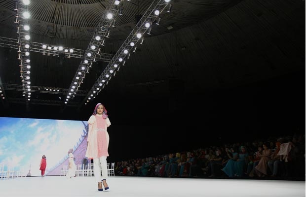 Peragaan Busana Muslim Banjiri Pergelaran IFW 2014