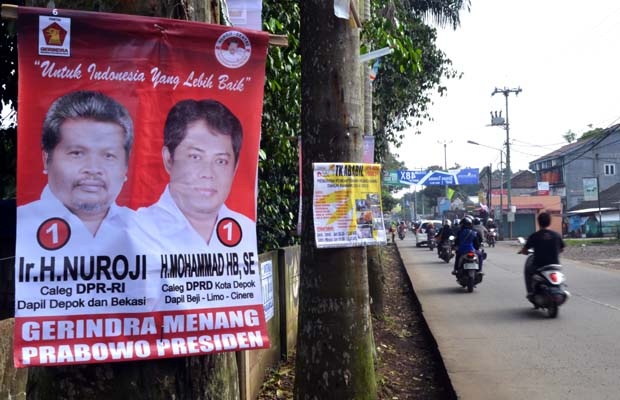 Kembali Alat Peraga Caleg Langgar Aturan KPU