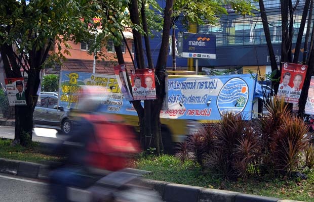 Kembali Alat Peraga Caleg Langgar Aturan KPU