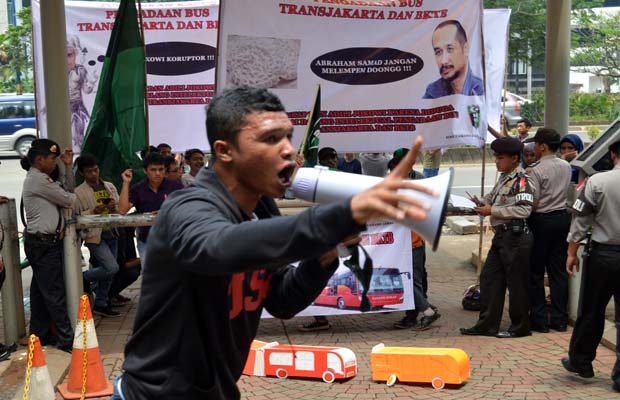 HMI Kembali Menuntut Pengusutan Bus Transjakarta