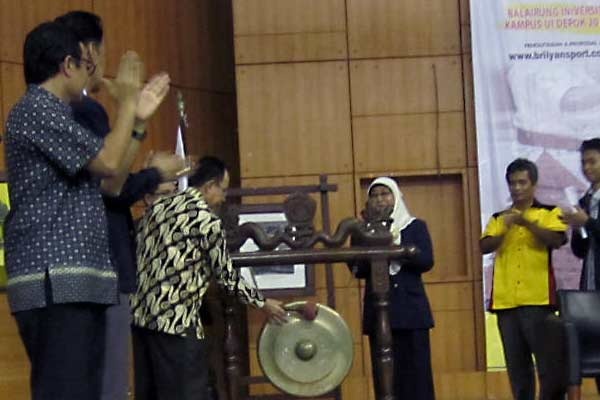 Rektor UI Dorong Karateka Sportif