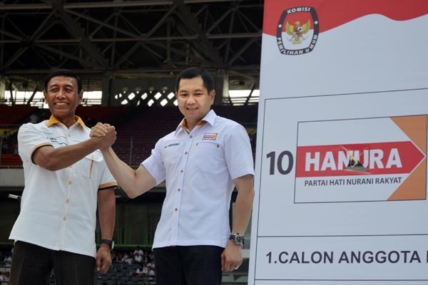 Kampanye Hanura, Wiranto dan HT Naik Becak