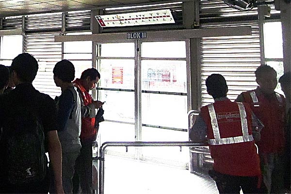 Terkait Aksi Buruh Rute Transjakarta Dialihkan