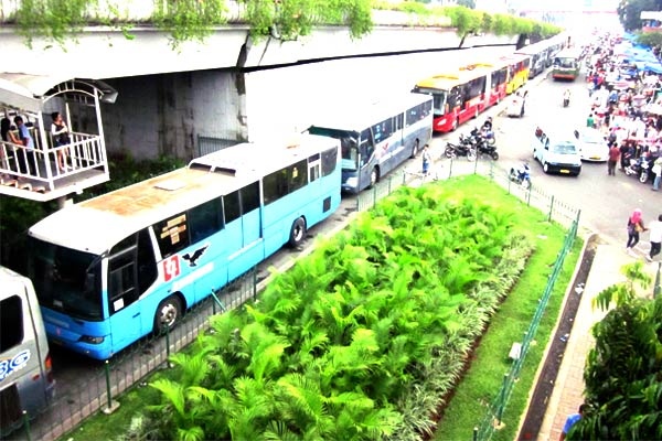 Terkait Aksi Buruh Rute Transjakarta Dialihkan