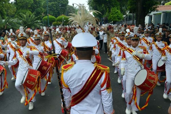 Ribuan Pendukung Prabowo-Hatta Padati Jalan Imam Bonjol