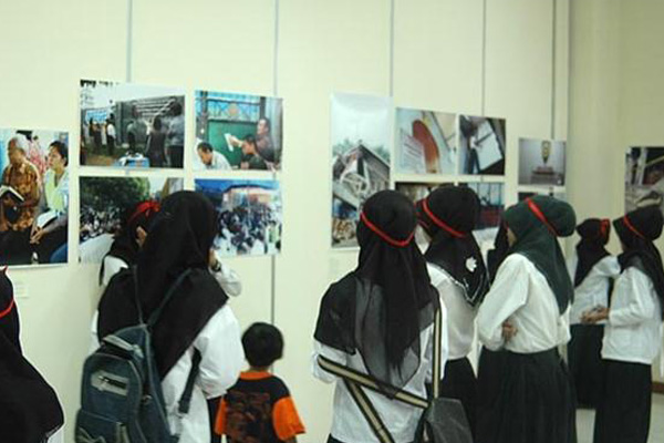 LBH Memeringati Harlah Pancasila dengan Pameran Foto