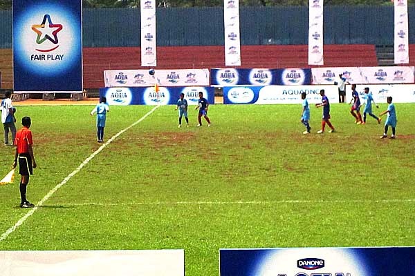 Jacksen Antusias Pantau Bakat Pesepak Bola Cilik