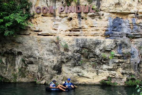 Akhir Pekan Ribuan Pengunjung Sambangi Goa Pindul