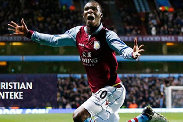 Hat Trick Benteke Membuat Sunderland Tersungkur