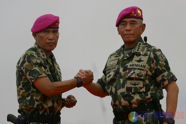 Ryamizard Dikukuhkan Sebagai Warga Kehormatan TNI AL