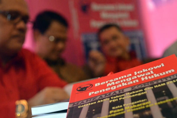 PDIP Luncurkan Buku Catatan Hukum dan HAM