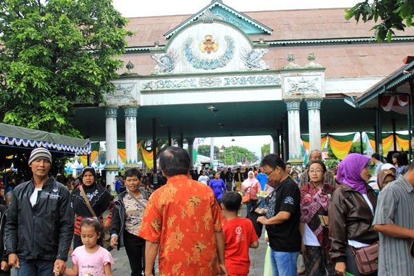 Grebeg Sekaten, Warga Padati Kraton Yogyakarta