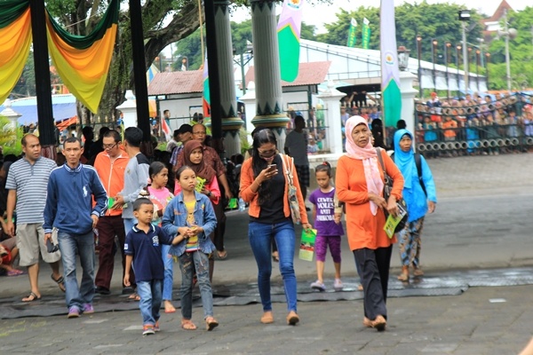 Grebeg Sekaten, Warga Padati Kraton Yogyakarta