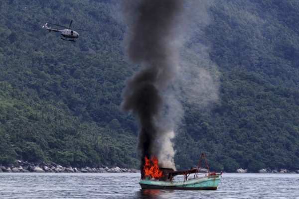 Anak Buah Susi Tangkap Lagi 3 Kapal Nelayan Thailand 