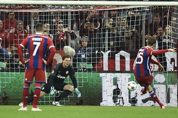 Munchen Tanpa Ampun Hajar Shakhtar Donetsk 7-0