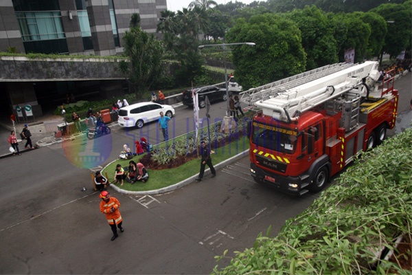 Gedung Bidakara Terbakar