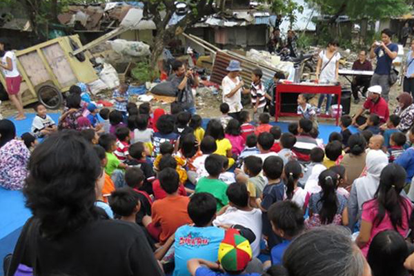 Ulang Tahun Kak Seto Bersama Anak-anak di Pemukiman Pemulung 