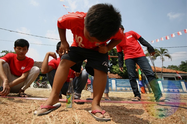 Anak-anak Ikuti Lomba Meriahkan HUT ke-70 RI