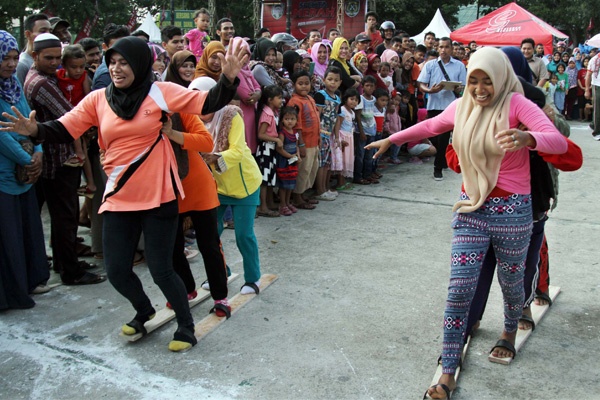 Masyarakat di Berbagai Daerah Meriahkan HUT RI