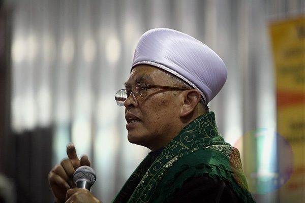 Ribuan Umat Islam Gelar Dzikir Bersama di Jakarta