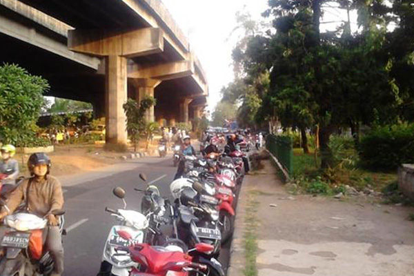 Tawuran Pelajar di Sekitar Gerbang Tol Pedati