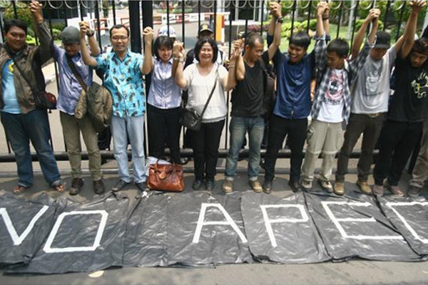 Koalisi Masyarakat Mengadakan Aksi Tolak APEC