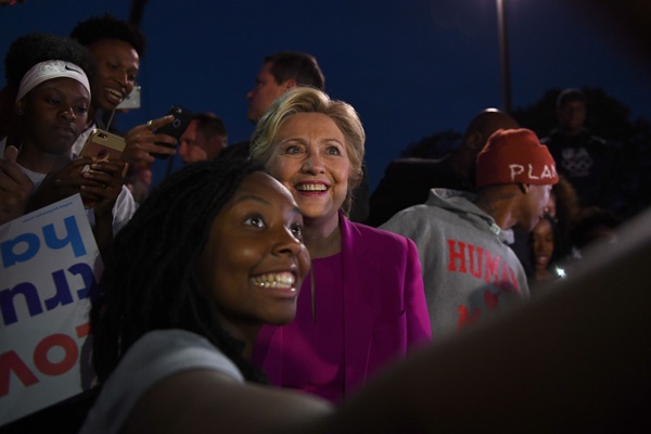 Obama akan Kampanye di Malam Pemilu untuk Clinton